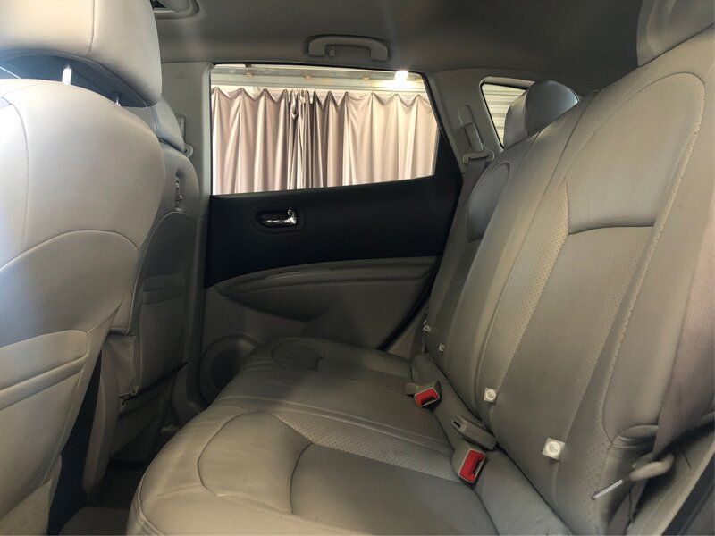 Used 2009 Nissan Rogue SL w/ Premium Pkg AWD/4WD image 10