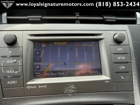 Used 2015 Toyota Prius Prime Plug-In Hybrid image 22