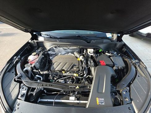 New 2026 Chevrolet Trax RS w/ Sunroof Package image 34