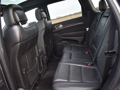 Used 2014 Jeep Grand Cherokee Overland image 24