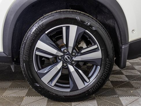 Used 2023 Nissan Rogue SL w/ SL Premium Package image 53