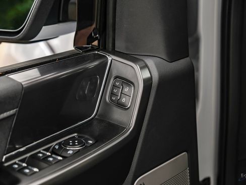 Used 2025 Ford F150 Lariat w/ Equipment Group 501A Mid image 93