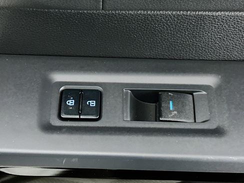 Used 2022 Toyota Tundra Limited image 29