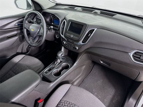 Used 2024 Chevrolet Equinox LT image 28