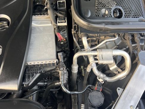 Used 2017 Mercedes-Benz E 300 E 300 4MATIC LUXURY image 44