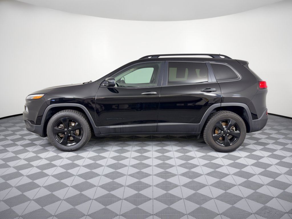 Used 2017 Jeep Cherokee Sport AWD/4WD image 2