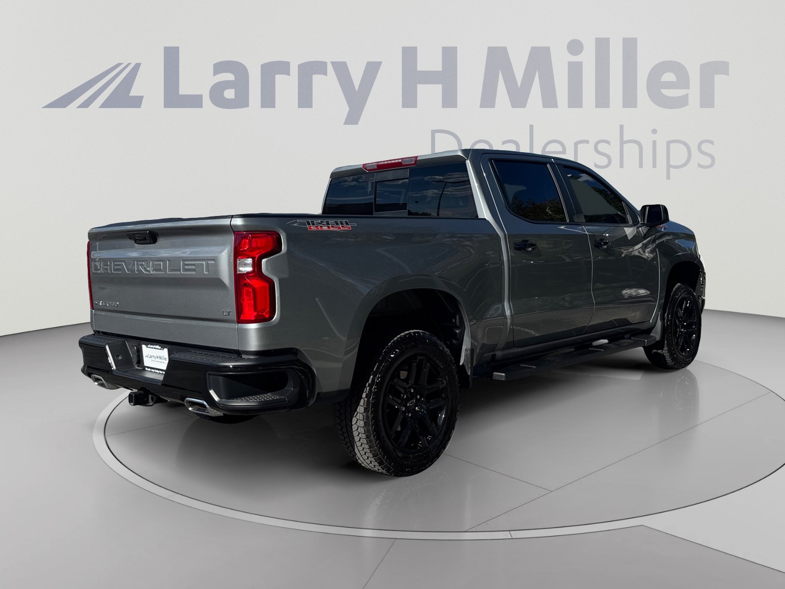 Used 2026 Chevrolet Silverado 1500 LT Trail Boss w/ Convenience Package II AWD/4WD image 5