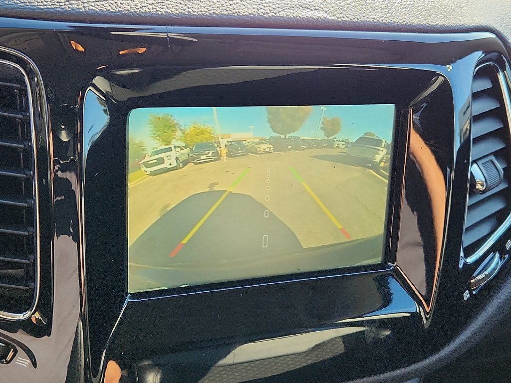 Used 2020 Jeep Compass Latitude FWD image 17