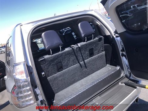 Used 2014 Lexus GX 460 w/ Premium Package AWD/4WD image 20