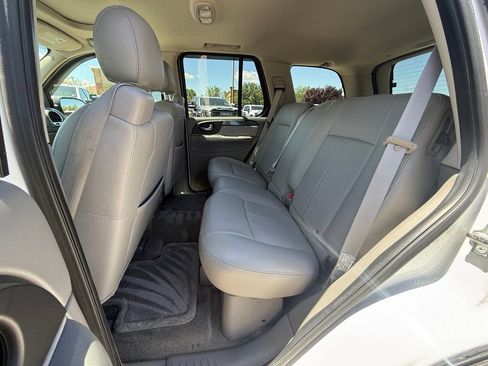 Used 2007 GMC Envoy SLE RWD image 23