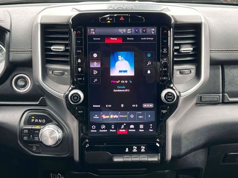 Used 2025 RAM 1500 Laramie image 28