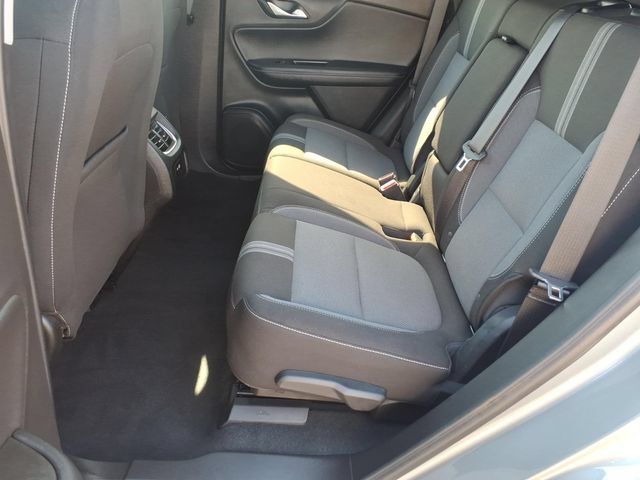 Used 2025 Chevrolet Blazer LT FWD image 16