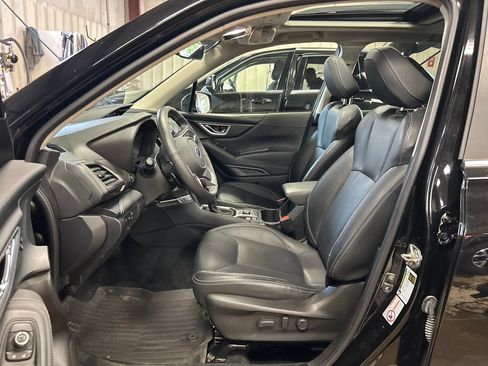 Used 2019 Subaru Forester Touring AWD/4WD image 14