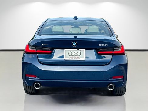 Used 2023 BMW 330i xDrive Sedan w/ Premium Package AWD/4WD image 4