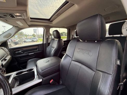 Used 2018 RAM 2500 Laramie w/ Snow Chief Group AWD/4WD image 15
