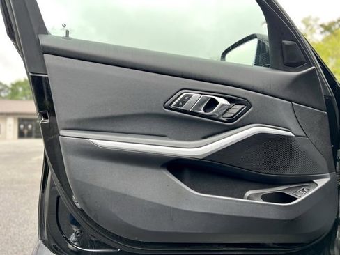 Used 2020 BMW 330i xDrive Sedan w/ Convenience Package image 14