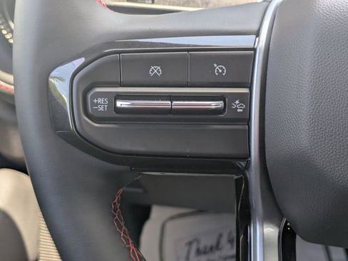 New 2025 Chevrolet Colorado Z71 w/ Technology Package AWD/4WD image 23