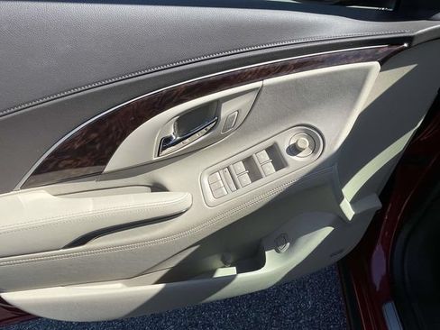 Used 2014 Buick LaCrosse Leather FWD image 16