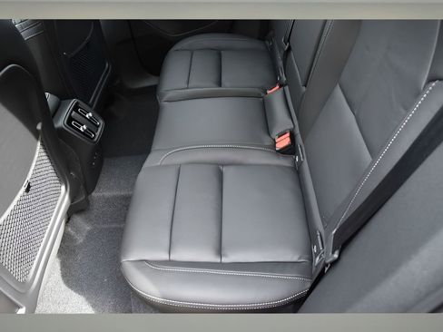 New 2026 Volvo XC40 B5 Core w/ Protection Package Premier image 13