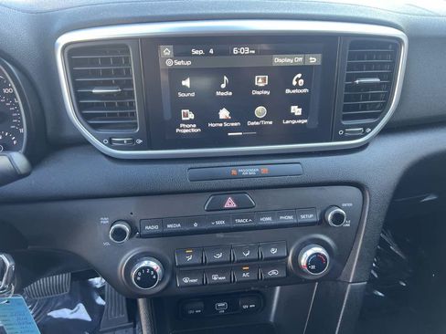 Used 2021 Kia Sportage LX FWD image 13