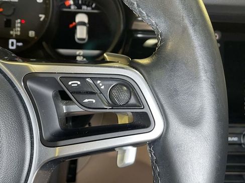 Certified 2020 Porsche Macan AWD/4WD image 44