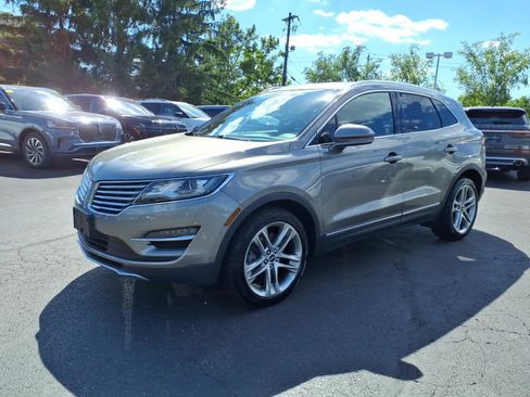 Used 2017 Lincoln MKC Reserve w/ Lincoln MKC Climate Package AWD/4WD image 3