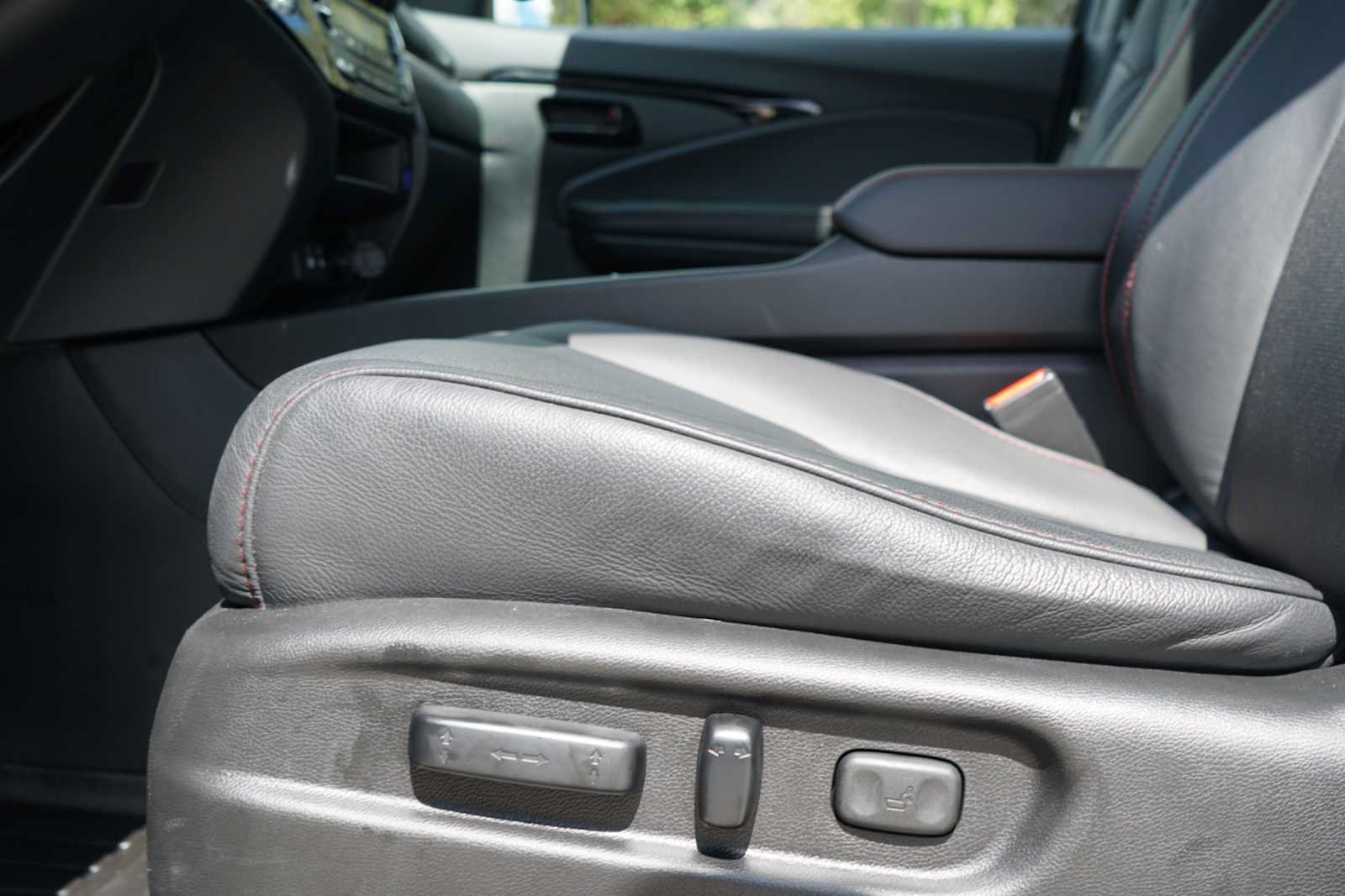 Used 2024 Honda Passport Black Edition image 15