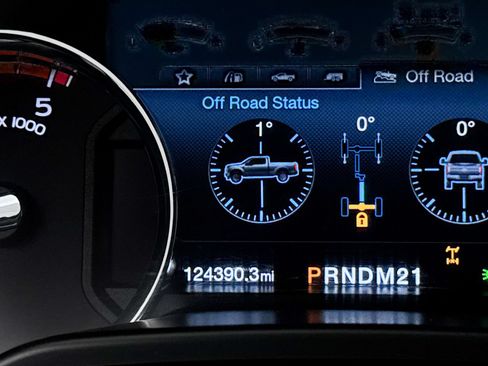 Used 2017 Ford F250 Lariat w/ Lariat Ultimate Package AWD/4WD image 33