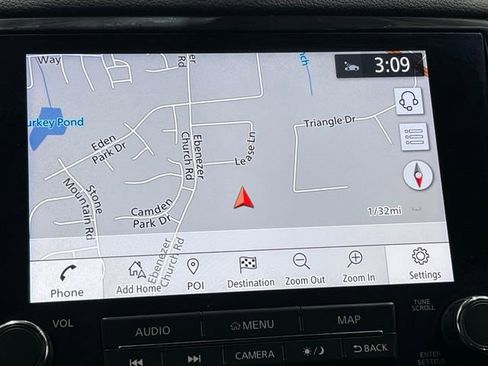 Used 2021 Nissan Titan PRO-4X w/ Pro-4x Convenience Package image 34