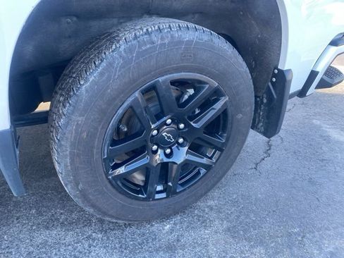 Used 2023 Chevrolet Silverado 1500 RST w/ Convenience Package II image 23