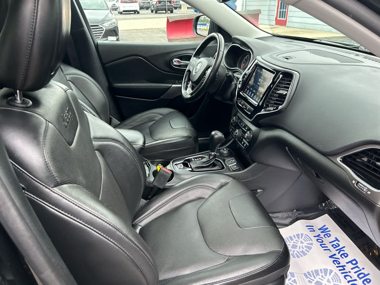 Used 2021 Jeep Cherokee Limited AWD/4WD image 29