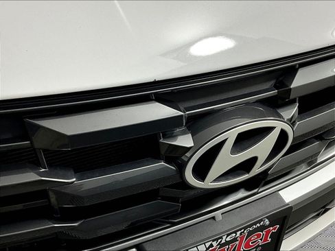 Used 2025 Hyundai Tucson SEL AWD/4WD image 32