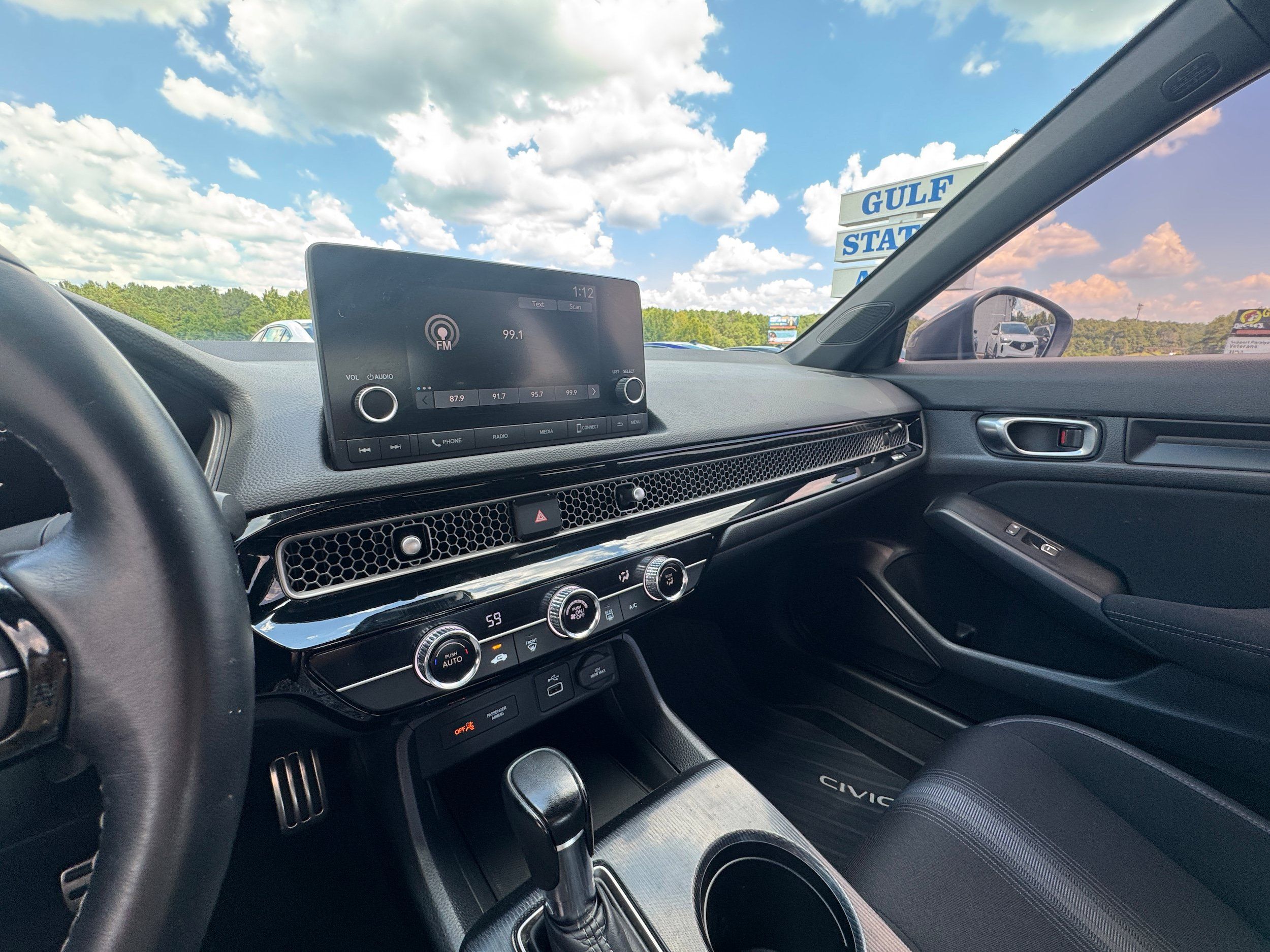 Used 2023 Honda Civic Sport image 7