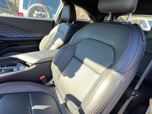 Used 2024 Dodge Charger R/T w/ Plus Group image 17