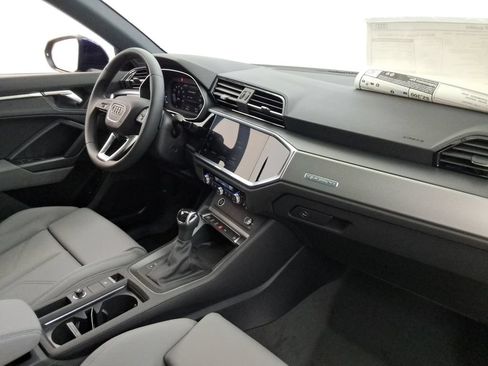 Used 2025 Audi Q3 2.0T Premium w/ Convenience Package AWD/4WD image 24