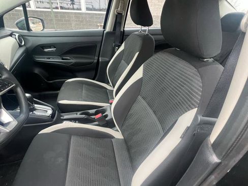 Used 2021 Nissan Versa SV image 12