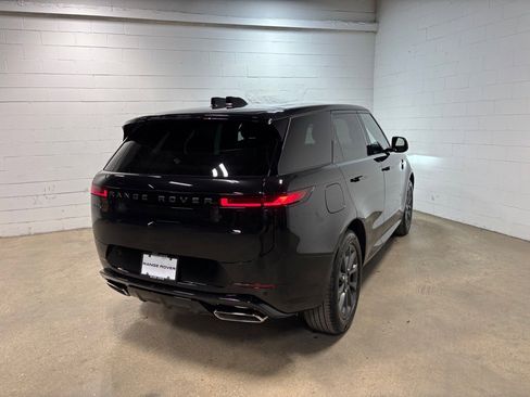 New 2025 Land Rover Range Rover Sport Dynamic SE image 7