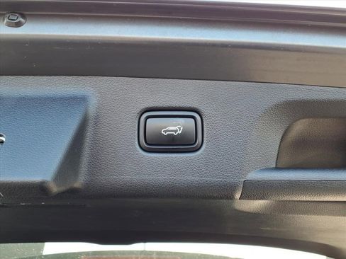 Used 2021 Hyundai Palisade Limited image 25