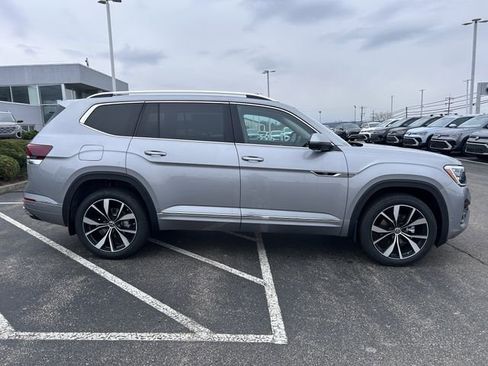 New 2026 Volkswagen Atlas SEL Premium R-Line AWD/4WD image 8