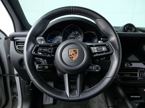 Certified 2024 Porsche Macan GTS image 10