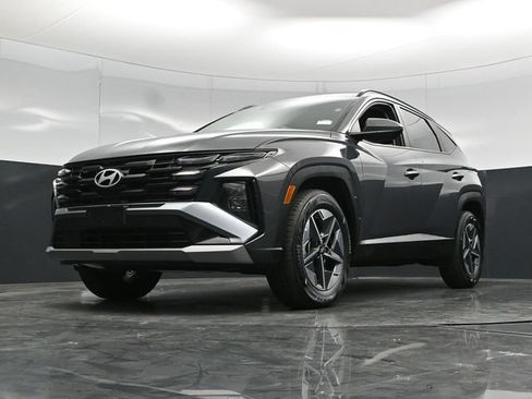 Used 2025 Hyundai Tucson SEL AWD/4WD image 54
