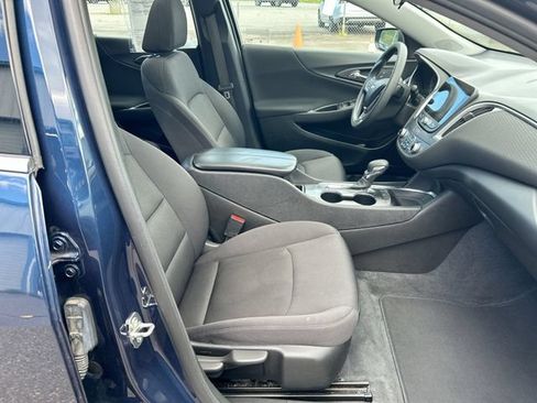 Used 2022 Chevrolet Malibu LT FWD image 27