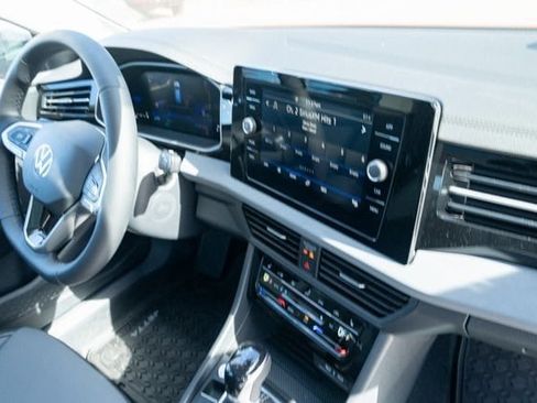 New 2026 Volkswagen Jetta SE image 39