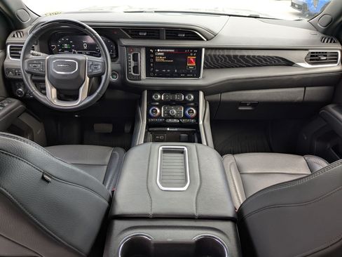 Used 2024 GMC Yukon XL Denali w/ Advanced Technology Package AWD/4WD image 26