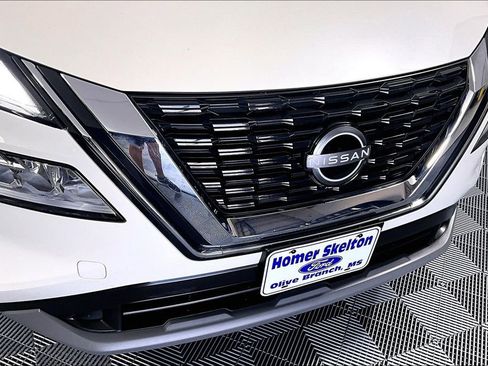 Used 2023 Nissan Rogue SV AWD/4WD image 29