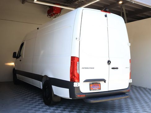 Used 2023 Mercedes-Benz Sprinter 2500 image 13