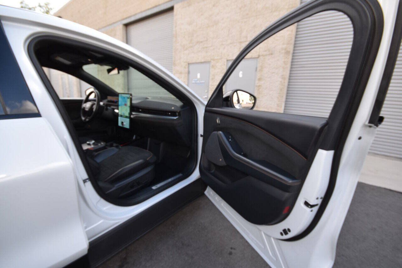 Used 2022 Ford Mustang Mach-E GT AWD/4WD image 18