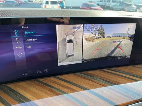 Used 2025 Cadillac Escalade Sport Platinum w/ LPO, ONYX Package image 24