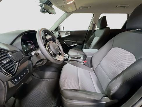 Certified 2023 Kia Soul S image 20