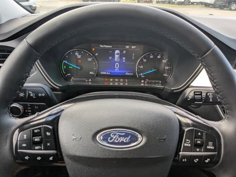 Used 2022 Ford Escape SE w/ Convenience Package AWD/4WD image 31